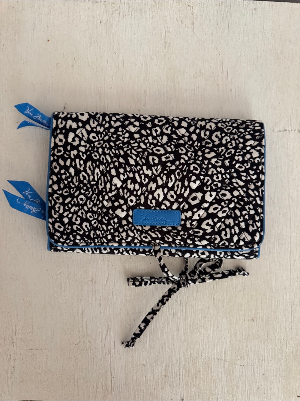 Vera Bradley Wrapped Up Jewelry Roll (Travel Case; Camocat Black/Blue)